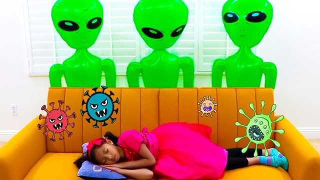 Smart Dana is hiding from aliens img